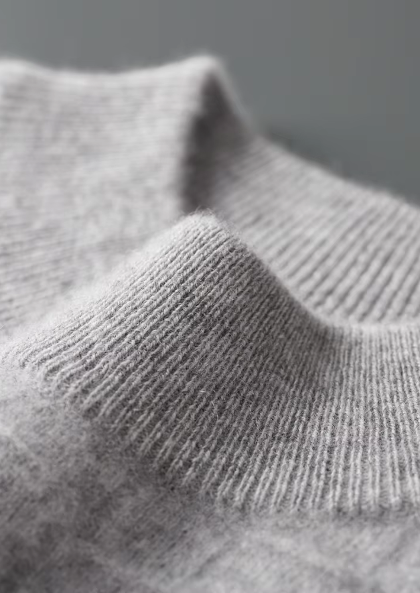PURE EXTRA-FINE MERINO WOOL TEXTURED MOCKNECK CLOUDWOOL®