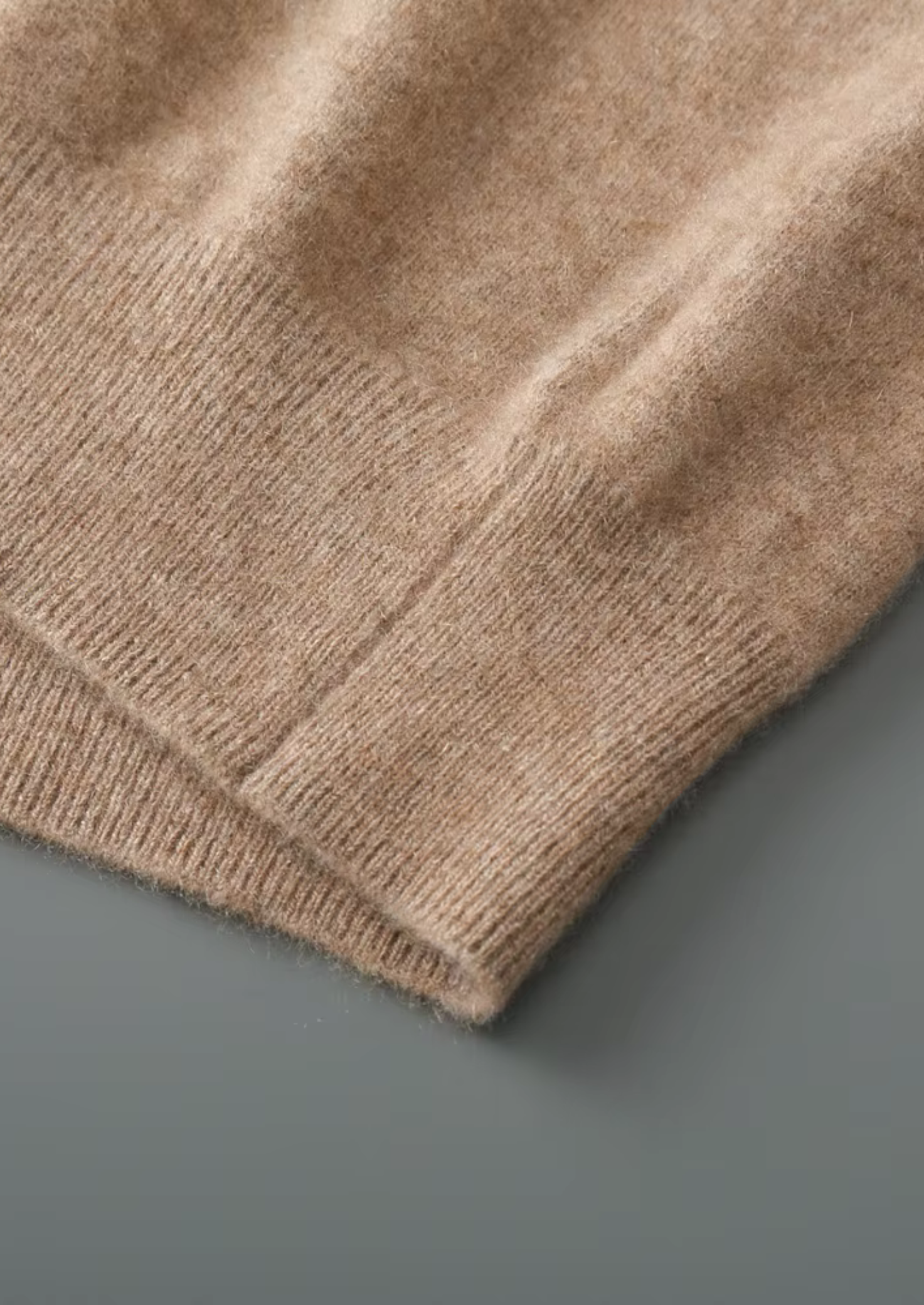 PURE EXTRA-FINE MERINO WOOL V-NECK VEST CLOUDWOOL®