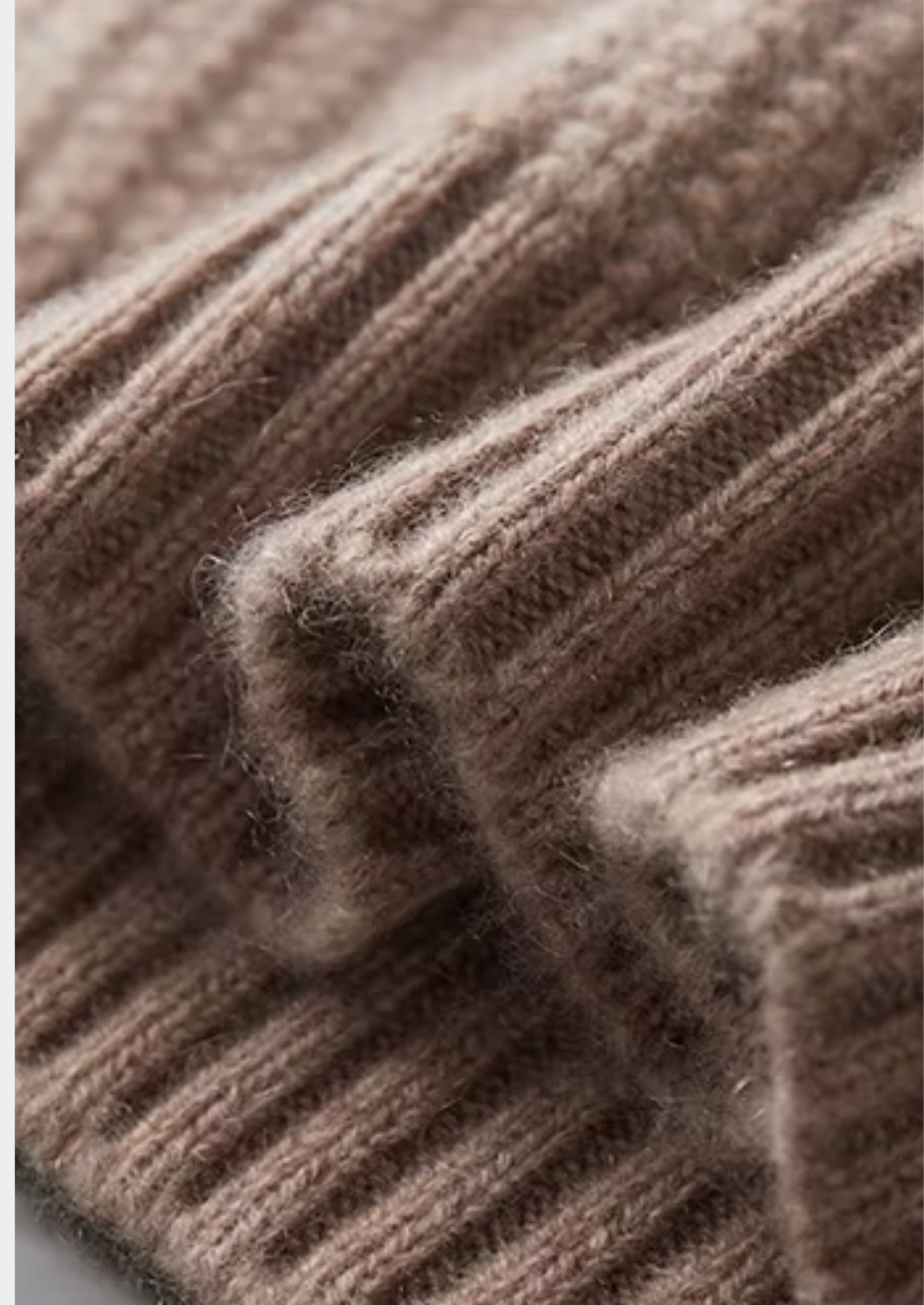 PURE CASHMERE HEAVYWEIGHT CREWNECK EXCLUSIVE RELEASE