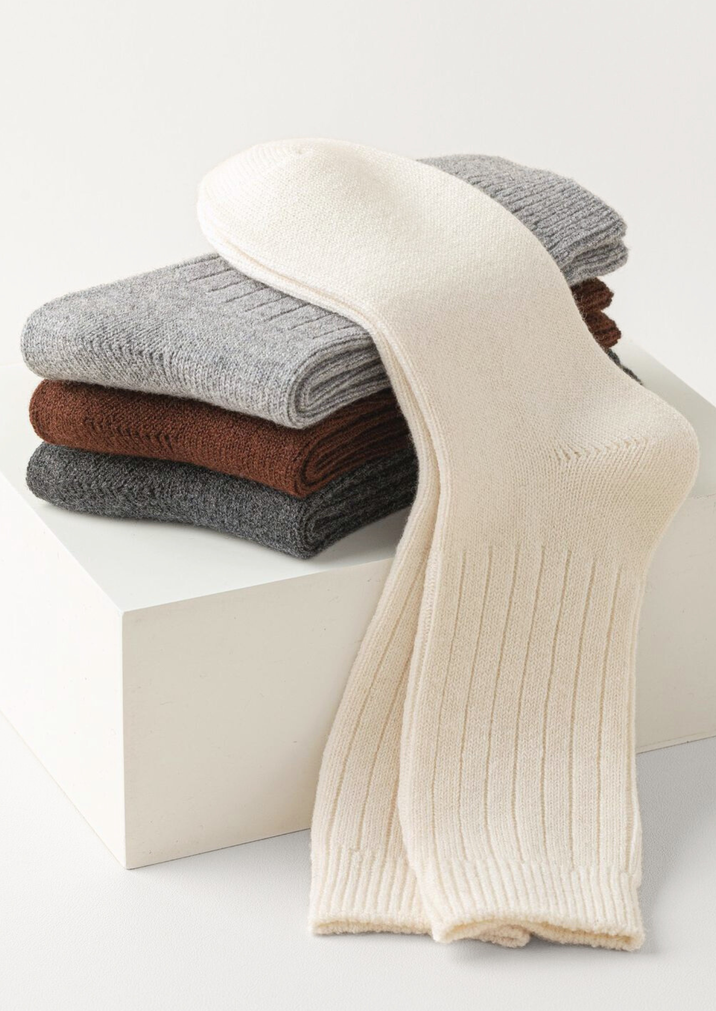 COFFEE ULTRA-SOFT RIBBED MERINO WOOL SOCKS CLOUDWOOL®