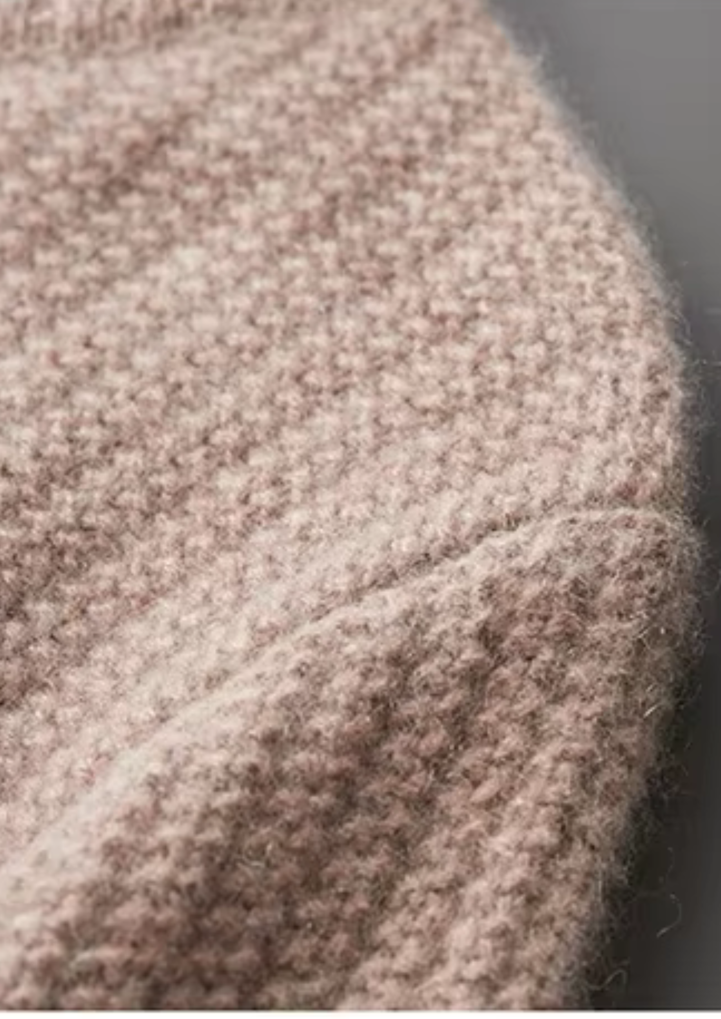 PURE CASHMERE HEAVYWEIGHT CREWNECK EXCLUSIVE RELEASE