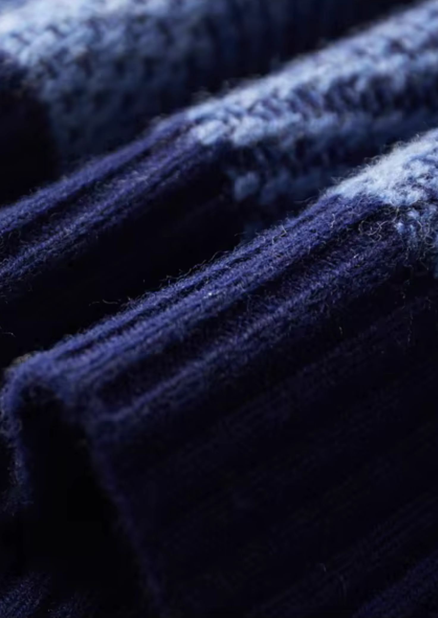 PURE EXTRA-FINE MERINO WOOL TWO TONE PATTERNED MOCKNECK CLOUDWOOL®