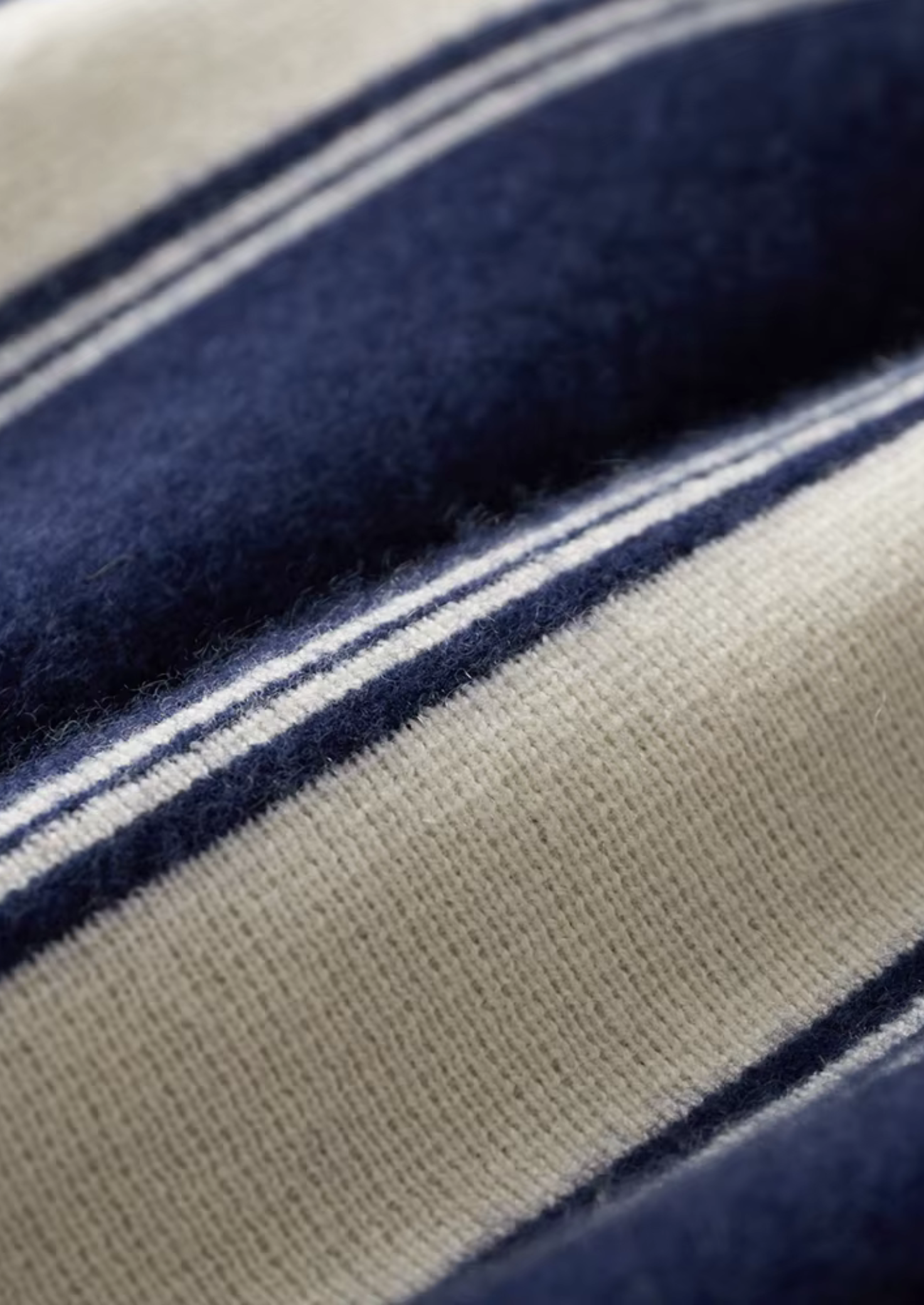 PURE EXTRA-FINE MERINO WOOL DAMIEN SET CLOUDWOOL®