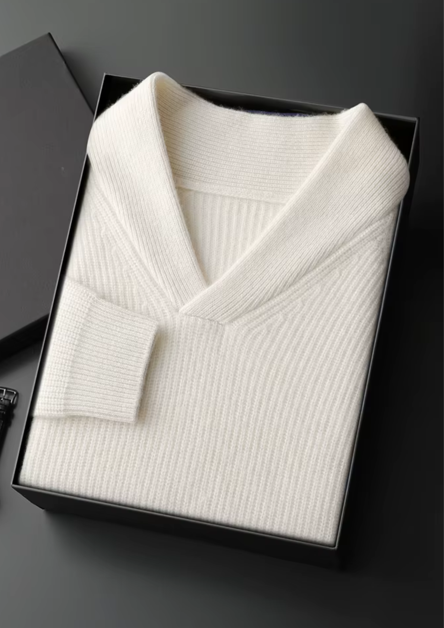 PREMIUM CASHMERE RIBBED V-NECK SWEATER EXCLUSIVE RELEASE