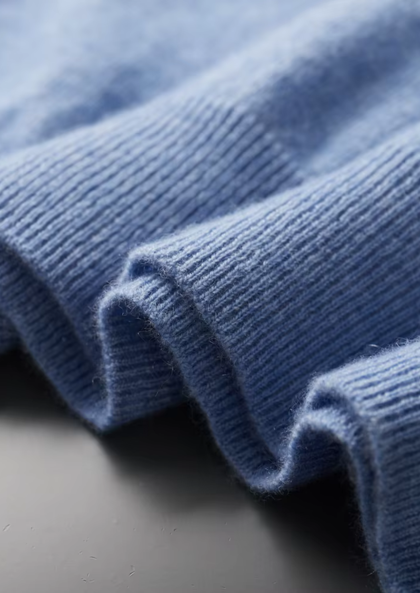 PREMIUM CASHMERE MOCK NECK T-SHIRT EXCLUSIVE RELEASE