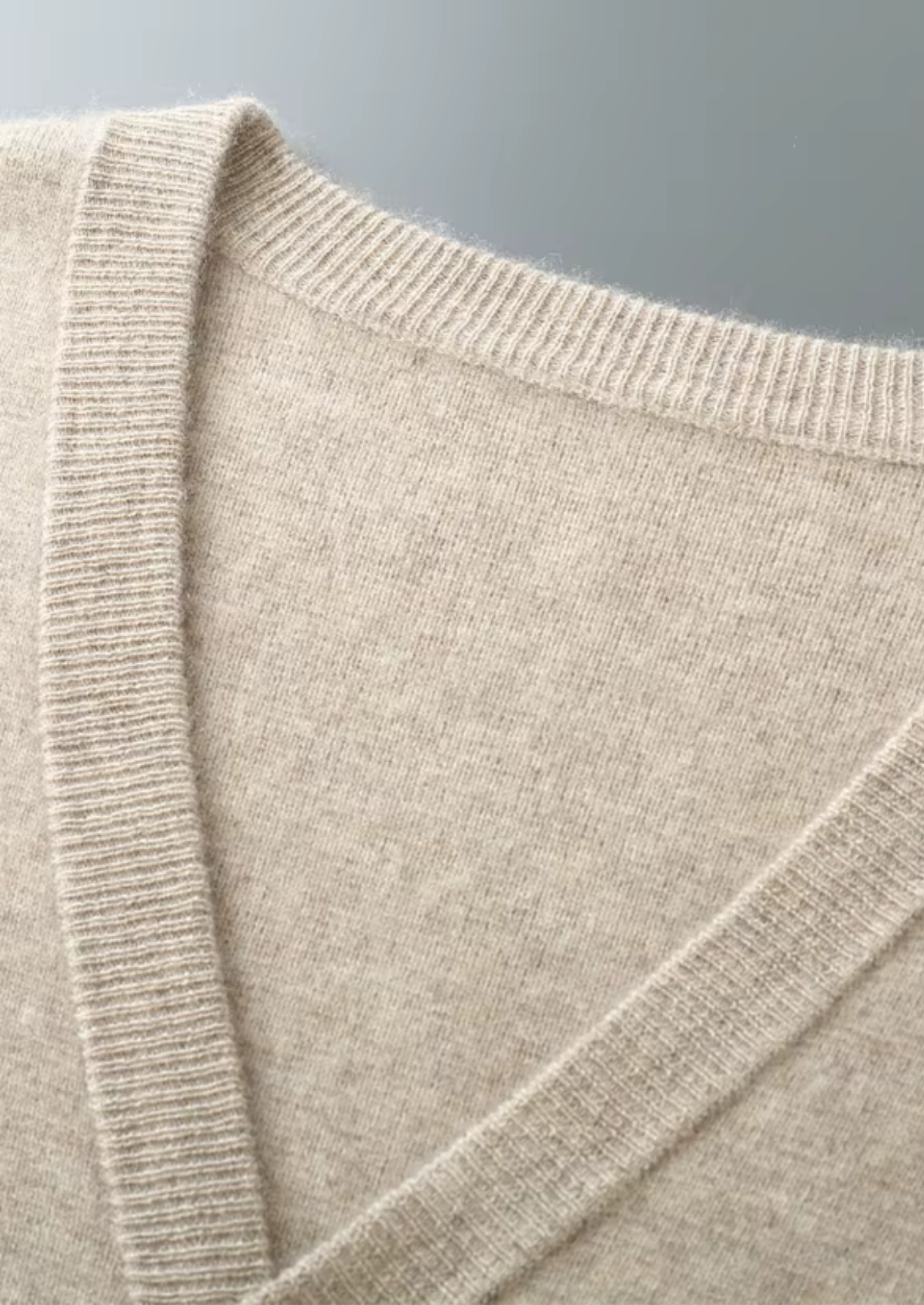 PURE EXTRA-FINE MERINO WOOL ESSENTIAL CARDIGAN CLOUDWOOL®