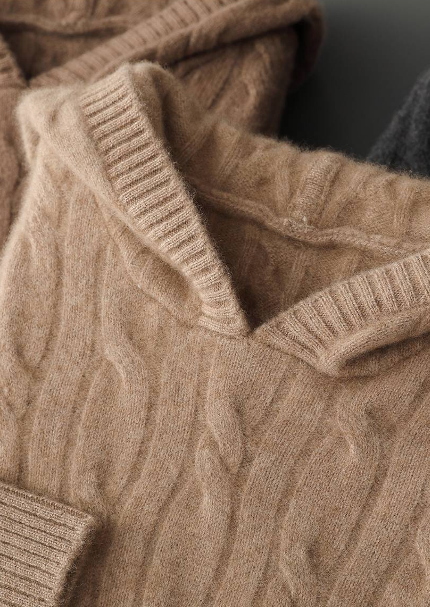 PURE CASHMERE CABLE KNIT HOODIE EXCLUSIVE RELEASE