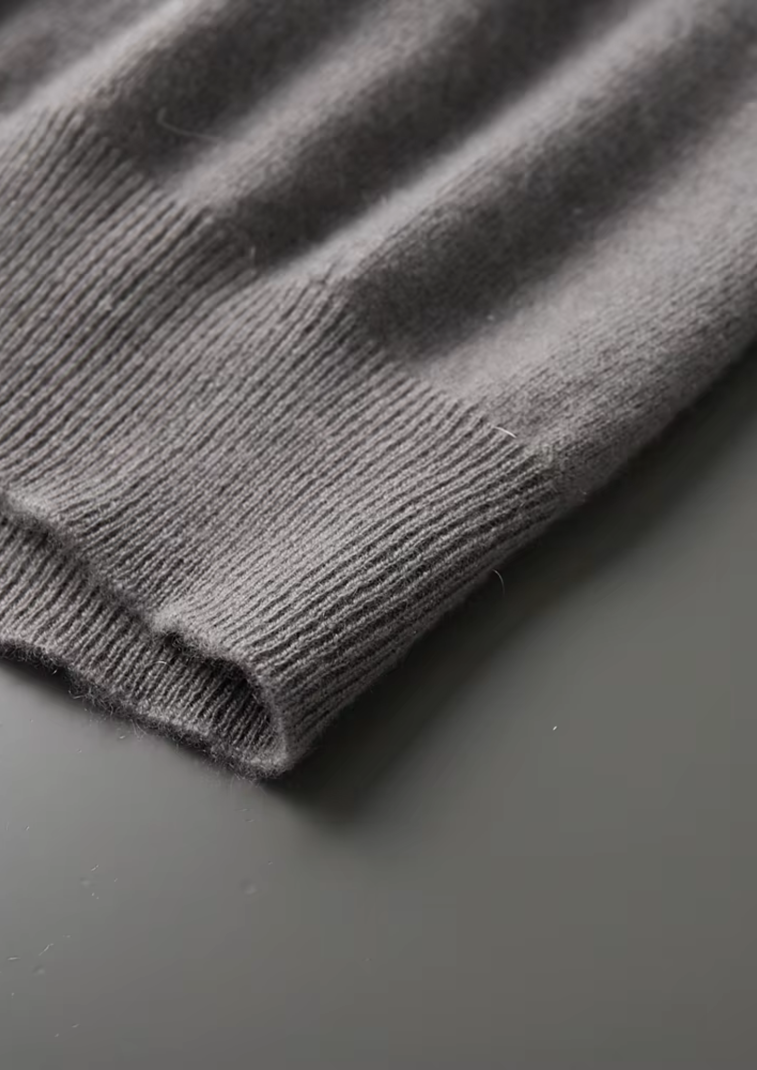 PREMIUM CASHMERE MOCK NECK T-SHIRT EXCLUSIVE RELEASE