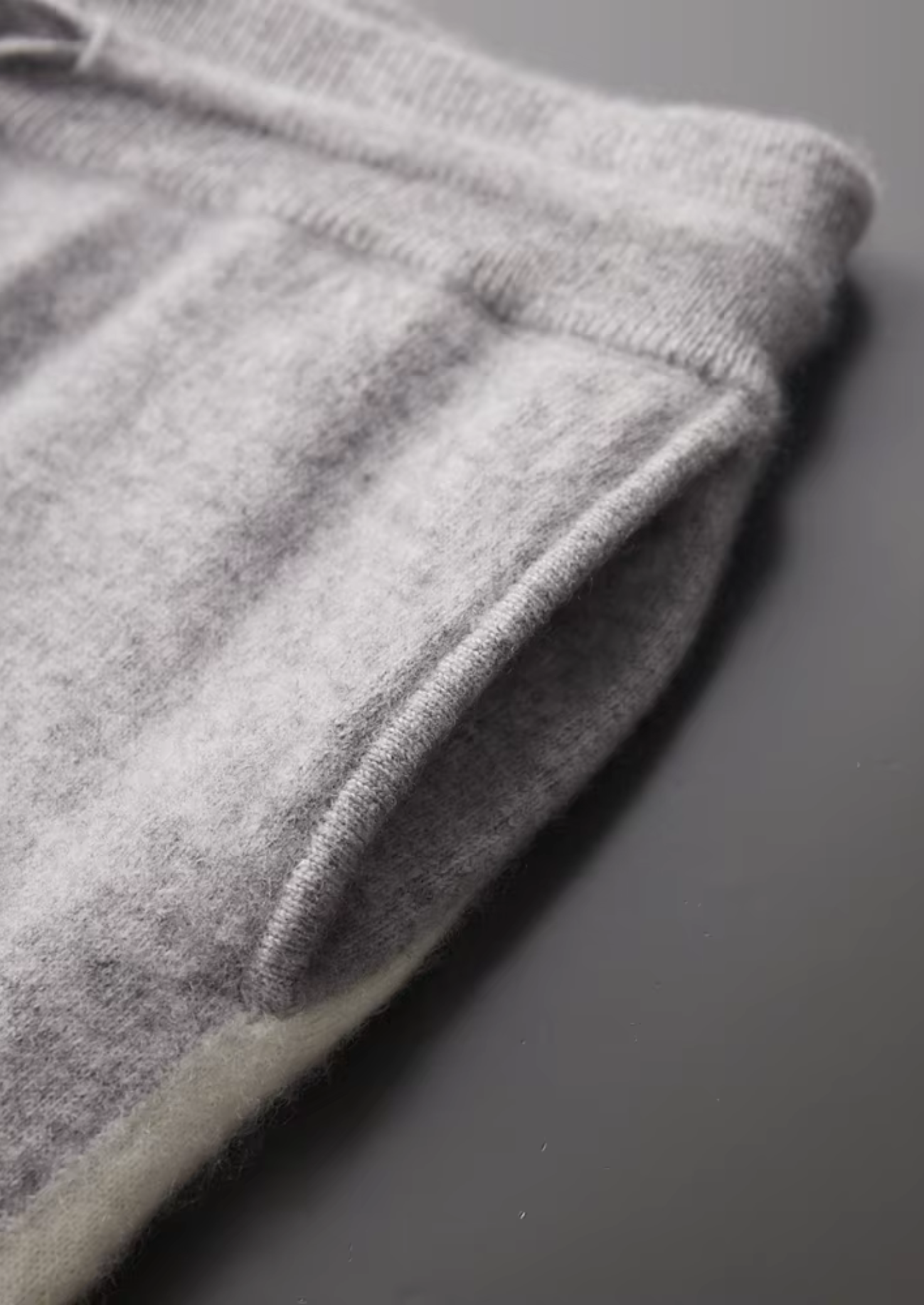 PREMIUM CASHMERE LEISURE SET EXCLUSIVE RELEASE