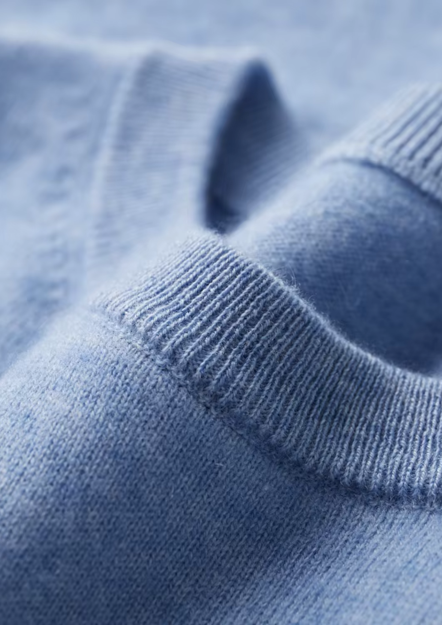 PREMIUM CASHMERE CLASSIC CREWNECK T-SHIRT EXCLUSIVE RELEASE