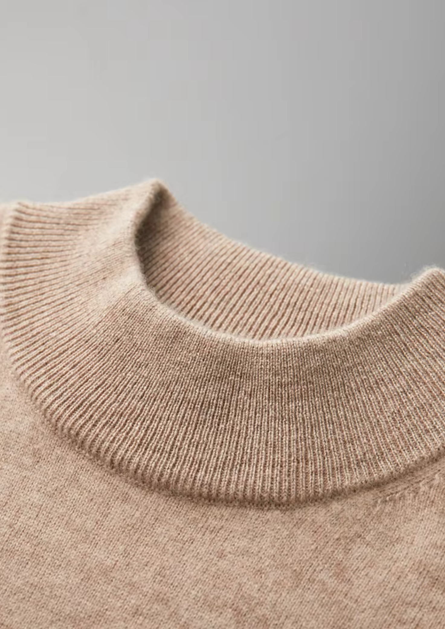 PREMIUM CASHMERE MOCK NECK T-SHIRT EXCLUSIVE RELEASE